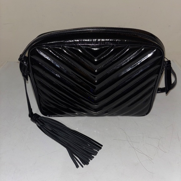 Saint Laurent Lou Medium YSL Monogram Patent Camera Bag- black patent - Picture 3 of 10
